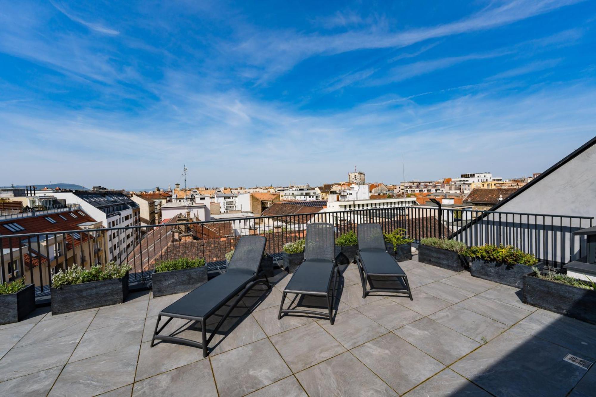 Brand New Modern Apartment-2 Rooms-Balcony-Garage Будапешт Экстерьер фото